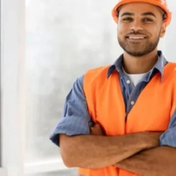 CONFIRA COMO FICAM OS SERVI�OS OPERACIONAIS E O FUNCIONAMENTO DOS ESPA�OS ADMINISTRADOS PELA EMSURB NA SEXTA-FEIRA (1� DE MAIO), FERIADO PELO DIA DO TRABALHADOR