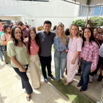 VALMIR DE FRANCISQUINHO : QUEM DEFENDE AS MULHERES MOSTRA NA PR�TICA