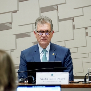 COMISS�O DE TRANSPAR�NCIA: PL RELATADO PELO SENADOR LA�RCIO AVAN�A PARA COMBATER LIGA��ES INSISTENTES