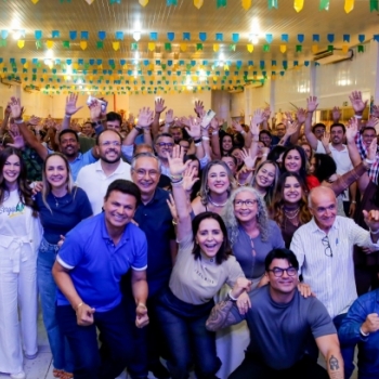 REPUBLICANOS OFICIALIZA CANDIDATURA DE VALMIR DE FRANCISQUINHO AO GOVERNO DE SERGIPE EM CONVEN��O