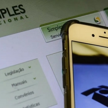 PRAZO PARA EMPRESAS OPTAREM POR SIMPLES NACIONAL COME�A NESTA TER�A